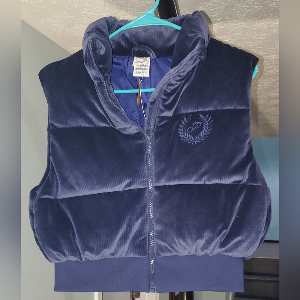 NAVY blue puffer vest
